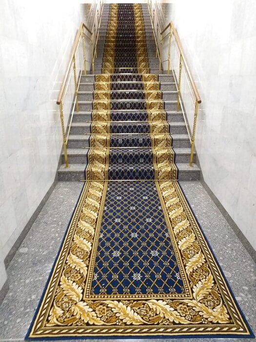 Полушерстяная ковровая дорожка KONSUL blue с укладкой на лестницу