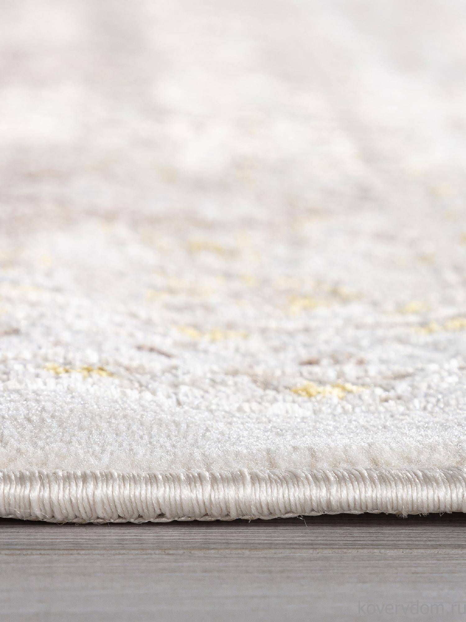 Ковер DELINA M104A CREAM / BEIGE Ковер DELINA M104A CREAM / BEIGE