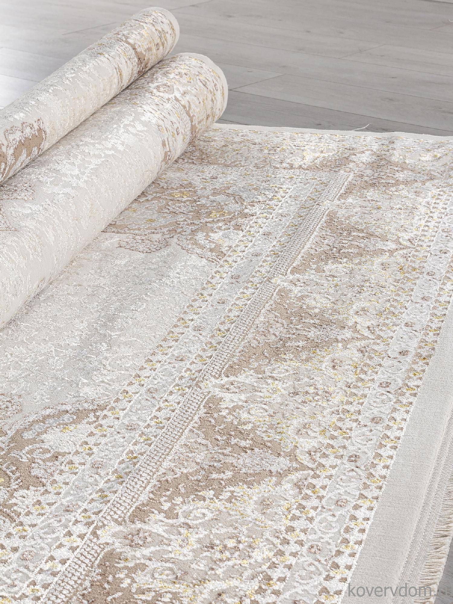 Ковер DELINA M104A CREAM / BEIGE Ковер DELINA M104A CREAM / BEIGE