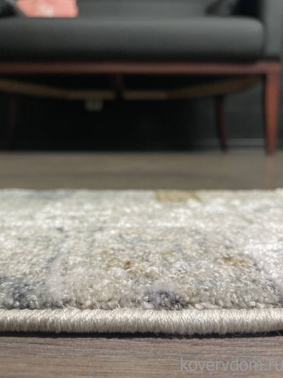 Ковер INDIRA LS673A LIGHT GRAY